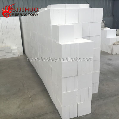 Refractabilité 1770°-2000° Briques à billes creuses en aluminium pour des solutions réfractaires durables
