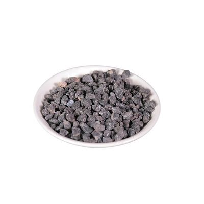 Poudre d'oxyde d'aluminium brun avec une densité de masse de 2,0 à 2,5 g/cm3 et une teneur en CaO de 0,1%