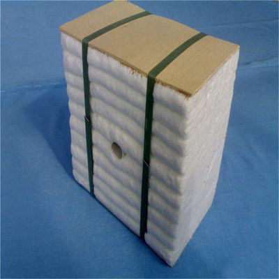 Contenu en SiC % 1,2-1,4 Isolation incendiaire 1260 Couverture en fibres céramiques pour fours industriels