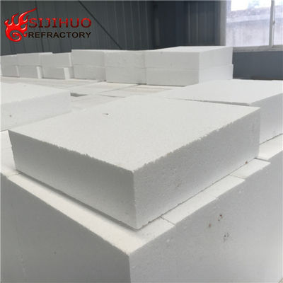 Réfractabilité 1770°-2000° Billets isolants en aluminium avec une faible teneur en SiC