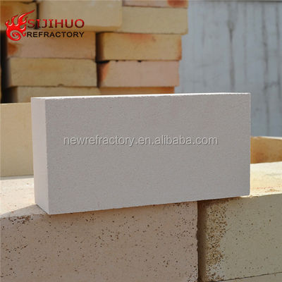Brick isolant à haute teneur en MgO pour les fours industriels