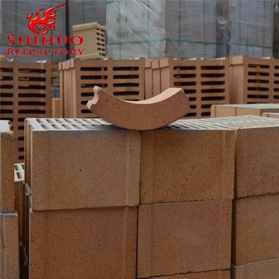 Briques de type argile de feu certifiées ISO9001 pour la construction d'arches de fours