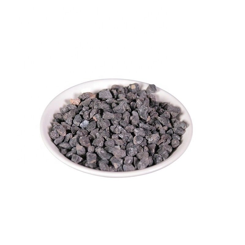 Poudre d'oxyde d'aluminium brun avec une densité de masse de 2,0 à 2,5 g/cm3 et une teneur en CaO de 0,1%
